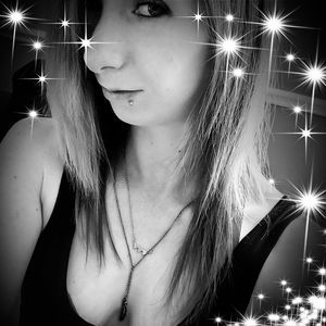 Meet your Posher, Nikki